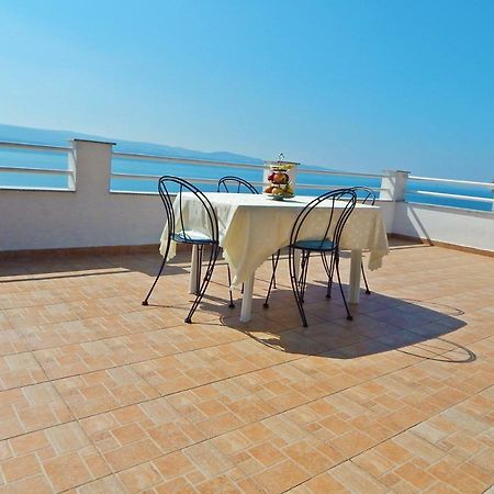 Apartment Kovacic Omiš Екстериор снимка