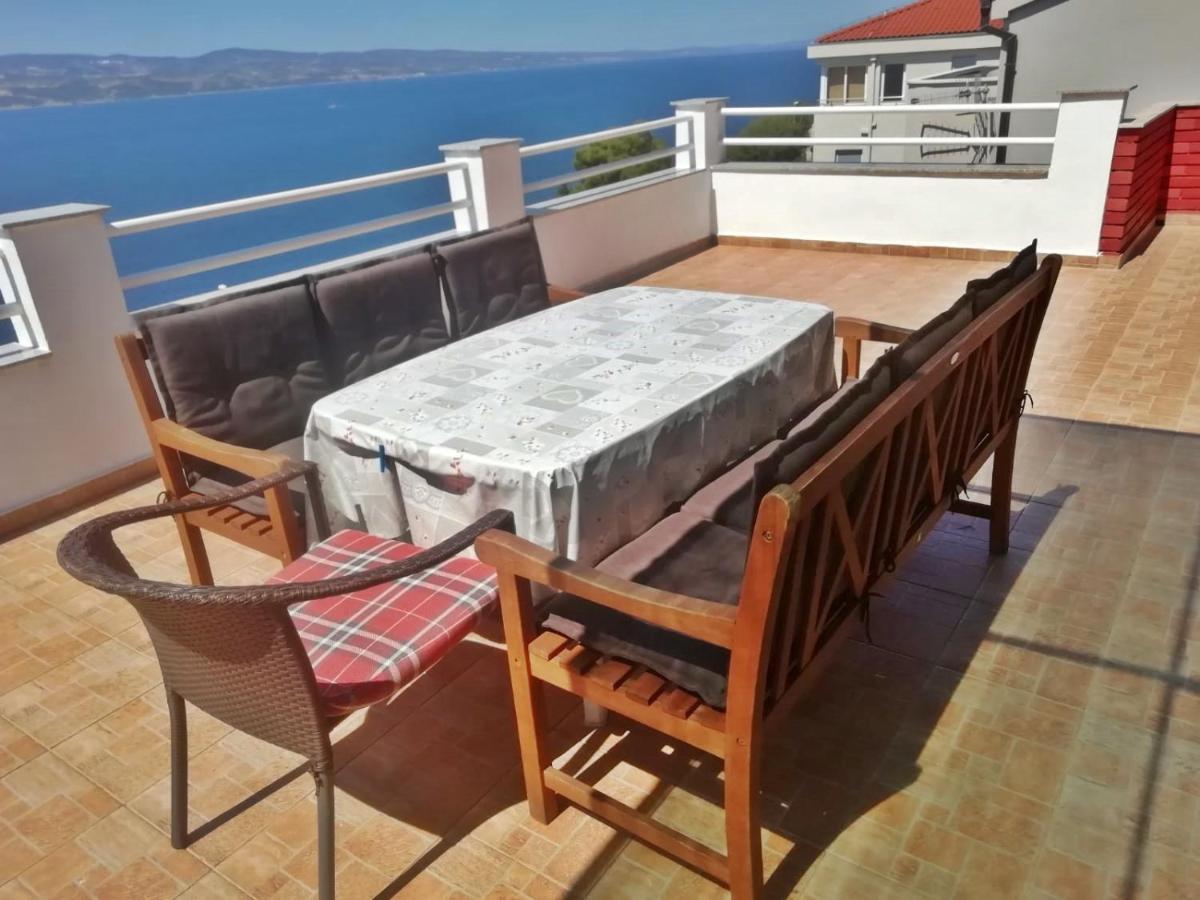 Apartment Kovacic Omiš Екстериор снимка
