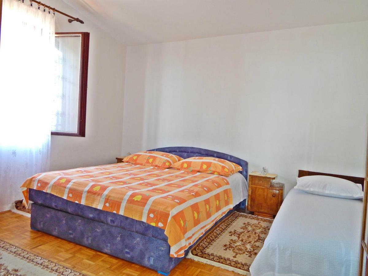 Apartment Kovacic Omiš Екстериор снимка