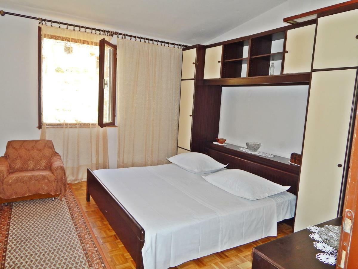 Apartment Kovacic Omiš Екстериор снимка