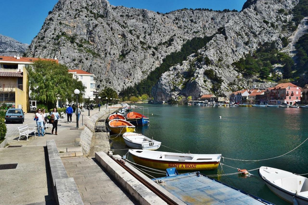Apartment Kovacic Omiš Екстериор снимка